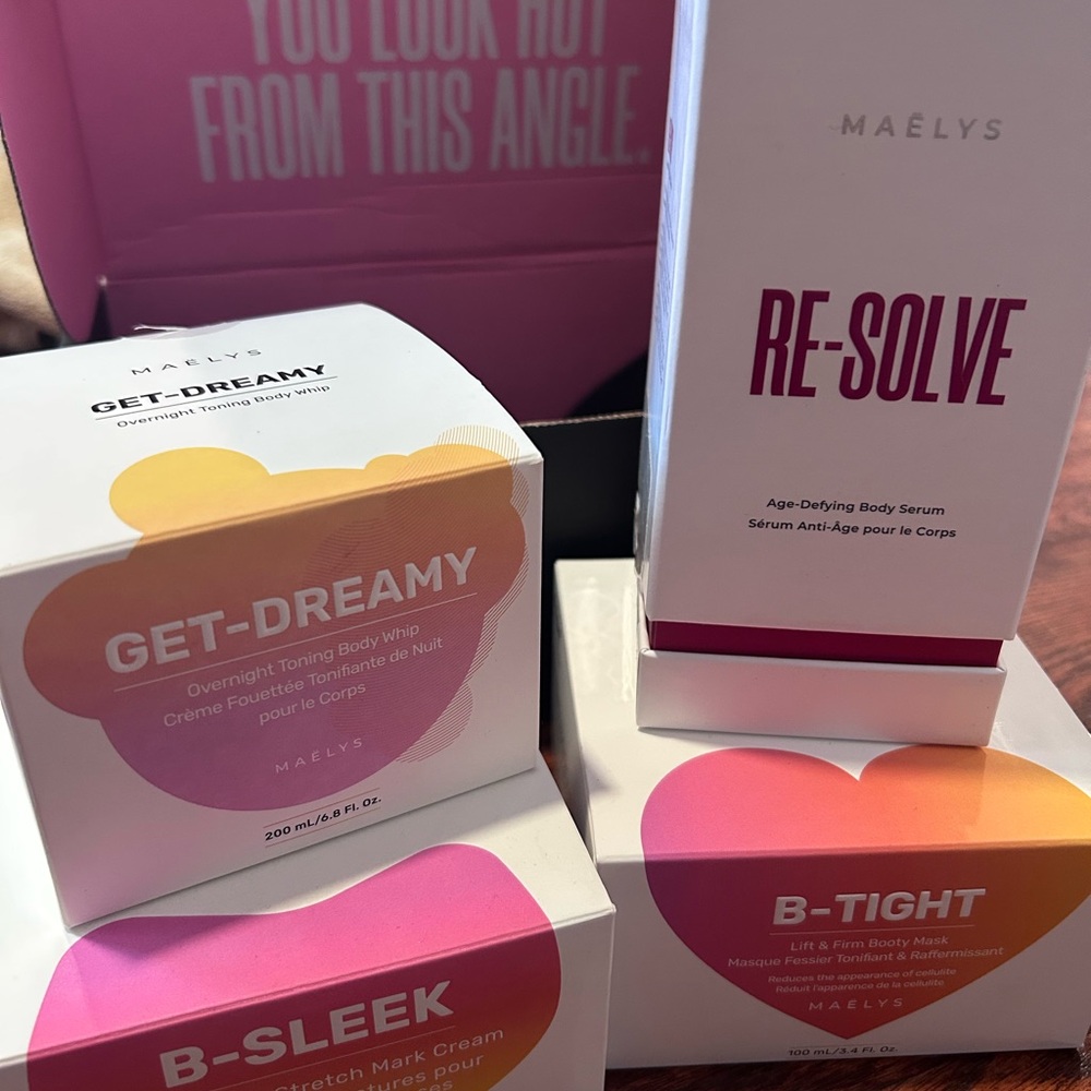 MAËLYS Skincare Set - White and Pink